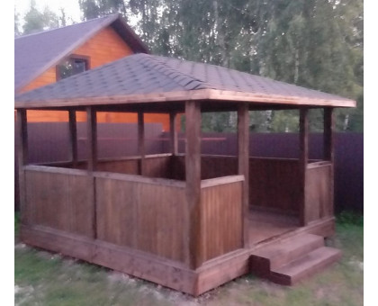 Беседка для дачи "Бригада" в городской округ Шаховская с четырехскатной крышей